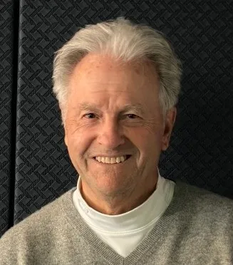 Bob Usher, PGA Professional and Kansas City golf instructor at All Seasons Indoor Golf Club